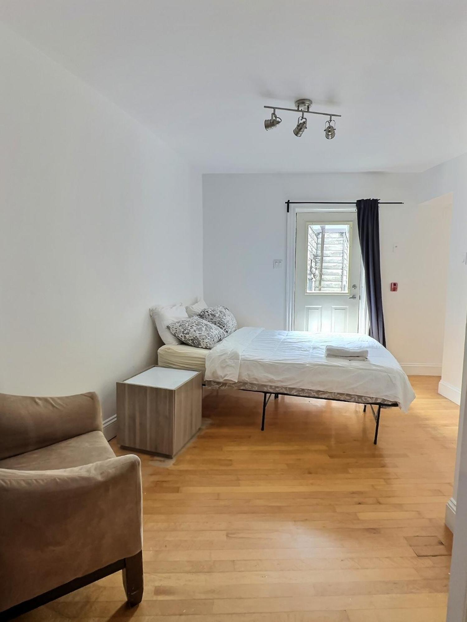 Escaliers Du Bistro - 3 Chambres Sur Deux Etages 퀘벡 외부 사진